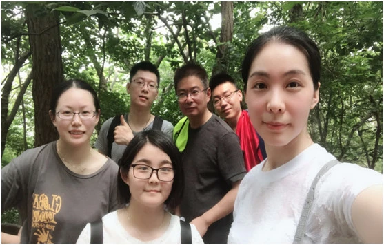 【2018年5月刊第八期】情獻大(dà)衆,志(zhì)淩雲端 【2018年5月刊第八期】情獻大(dà)衆,志(zhì)淩雲端